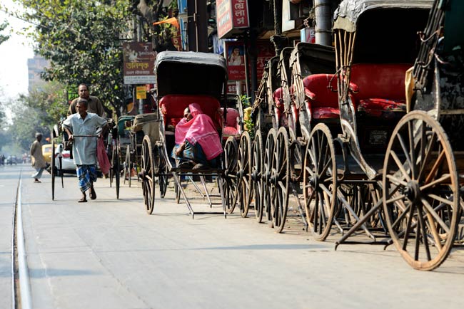 तस्वीरों में भारत बंद का पहला दिन । भारत बंद