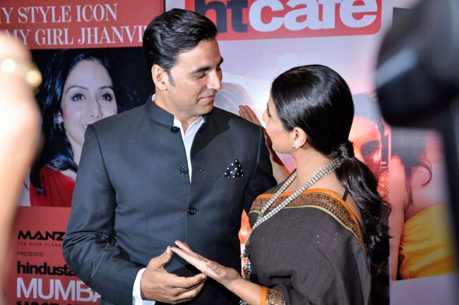 जब समारोह में जुटे सबसे स्‍टाइलिश सितारे | बोल्‍ड होती बालाएं