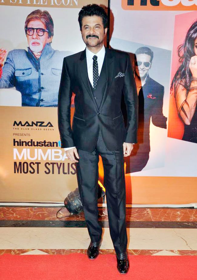 जब समारोह में जुटे सबसे स्‍टाइलिश सितारे | बोल्‍ड होती बालाएं