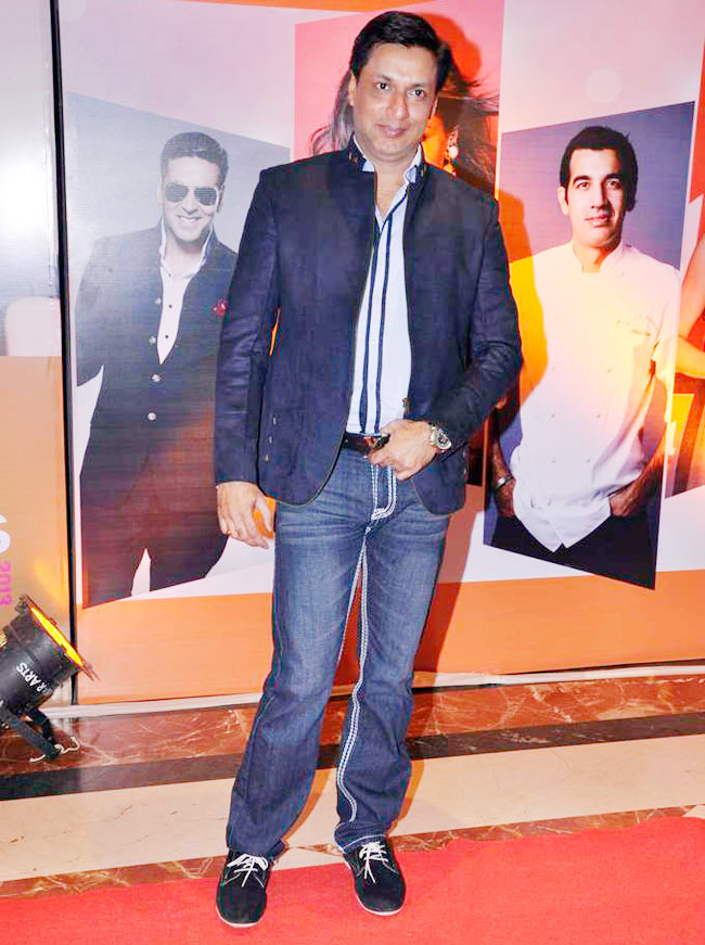 जब समारोह में जुटे सबसे स्‍टाइलिश सितारे | बोल्‍ड होती बालाएं