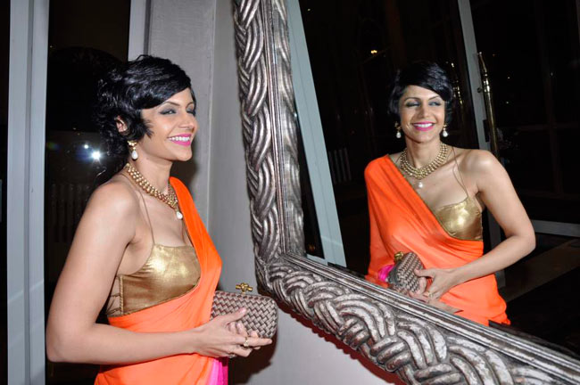 जब समारोह में जुटे सबसे स्‍टाइलिश सितारे | बोल्‍ड होती बालाएं