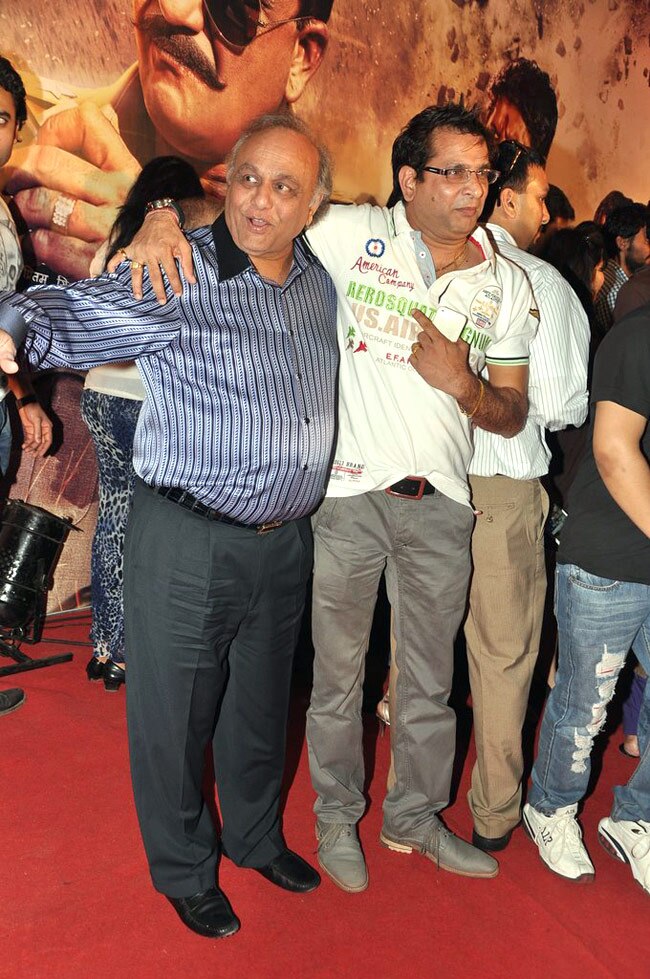 ‘जिला गाजियाबाद’ के प्रीमियर में जुटे सितारे | फर्स्‍ट लुक