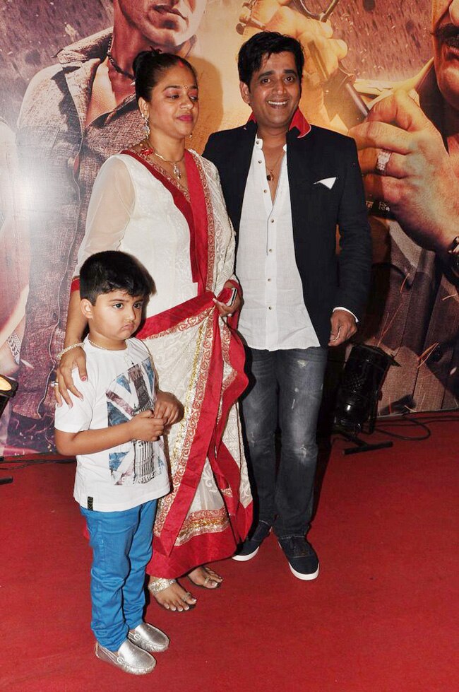 ‘जिला गाजियाबाद’ के प्रीमियर में जुटे सितारे | फर्स्‍ट लुक