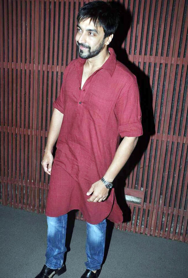 कंगना की बर्थडे पार्टी पर उमड़े सितारे | कंगना की अदा