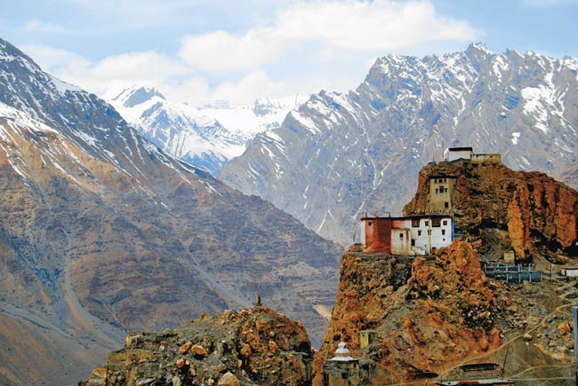 कैमरे में कैद हुई हिमाचल प्रदेश की खूबसूरती