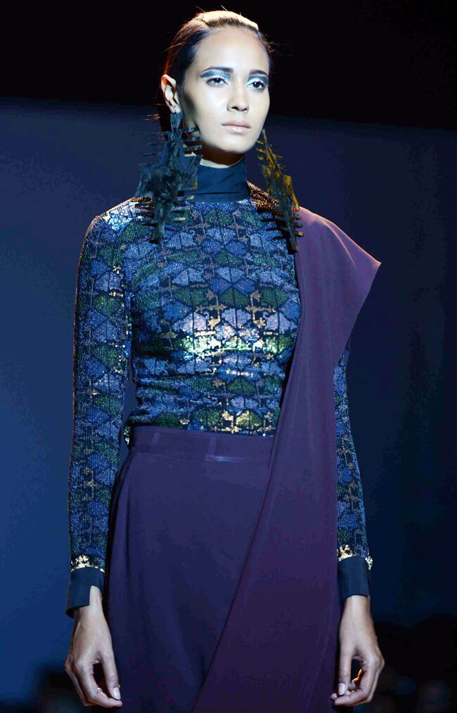 वि‍ल्‍स इंडि‍या फैशन वीक: दूसरे दिन के जलवे...