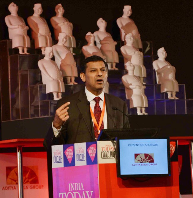 हमेशा नियमों से बंधे रहकर नहीं सुधर सकती अर्थव्‍यवस्‍था