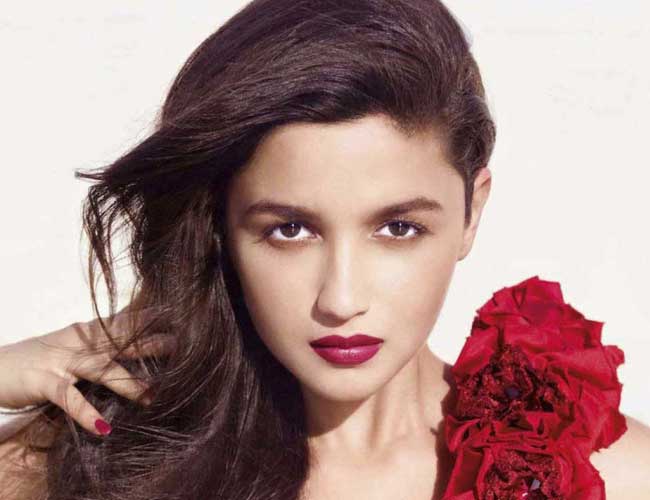 डरावनी फिल्में करना चाहती हैं आलिया भट्ट