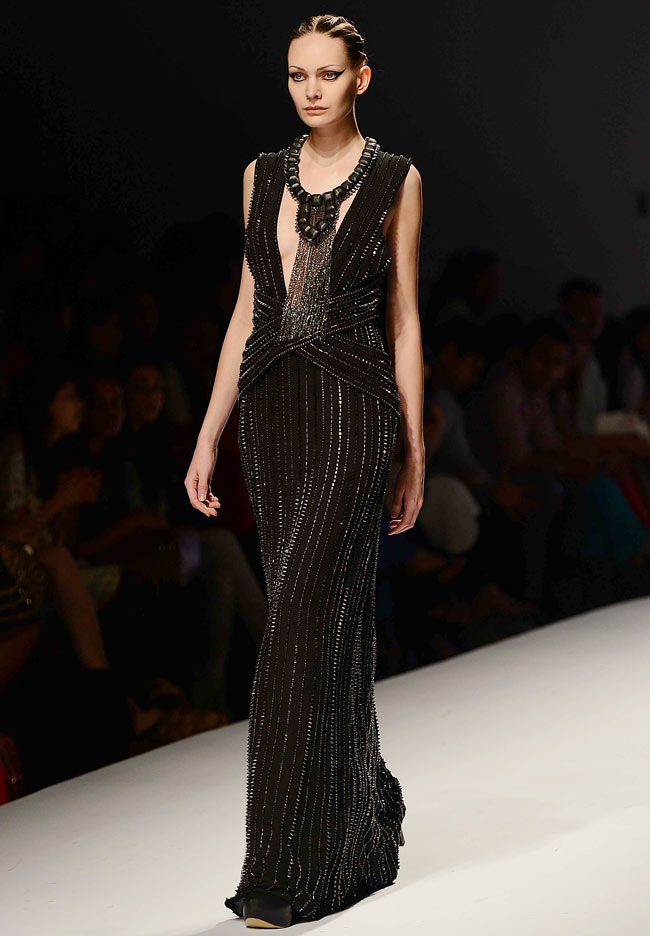 देखें विल्स फैशन वीक का पहला दिन