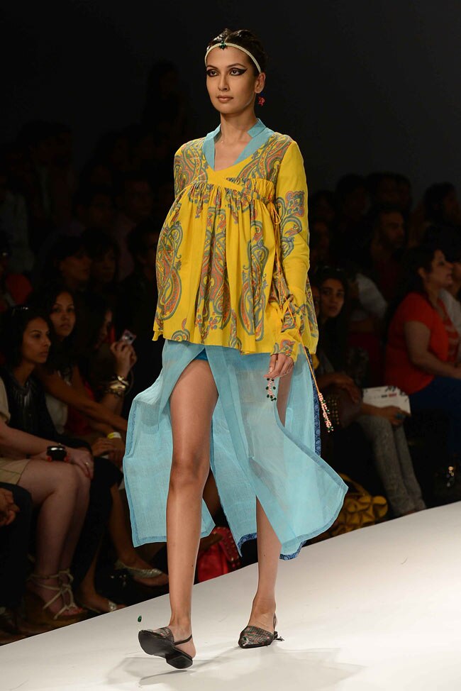 देखें विल्स फैशन वीक का पहला दिन