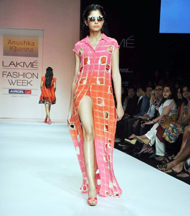 लैक्‍मे फैशन वीक के रैंप पर शाहिद कपूर  | ग्लैमर का तड़का