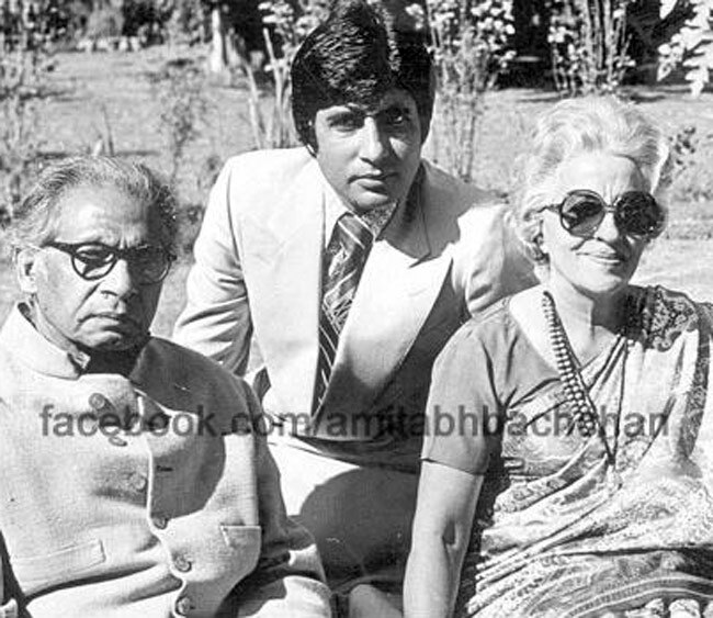 जब अमिताभ ने फेसबुक पर बांटी यादें...| अनदेखे बिग बी