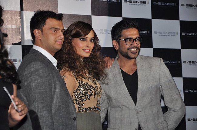 बिपाशा ने की बिकनी की तारीफ | अनदेखी बिपाशा