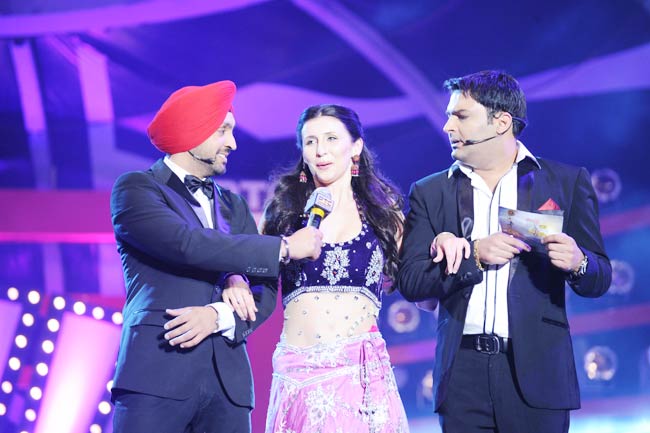 पीटीसी अवार्ड्स में बॉलीवुड सितारे | बोल्‍ड बालाएं