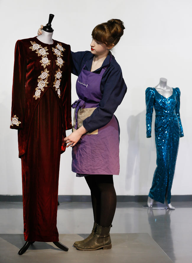 राजकुमारी डायना के खूबसूरत ड्रेस की नीलामी