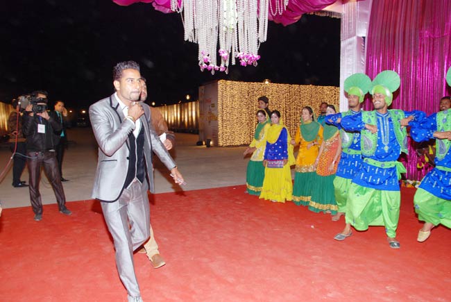 पीटीसी अवार्ड्स में बॉलीवुड सितारे | बोल्‍ड बालाएं