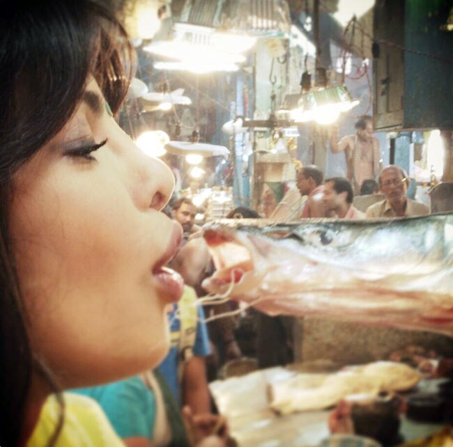 फिल्‍म 'गुंडे' के सेट पर सितारों की मस्‍ती....| अनदेखी प्रियंका