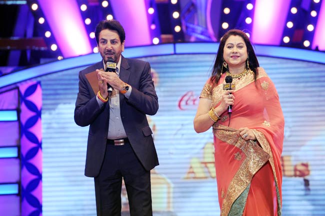 पीटीसी अवार्ड्स में बॉलीवुड सितारे | बोल्‍ड बालाएं