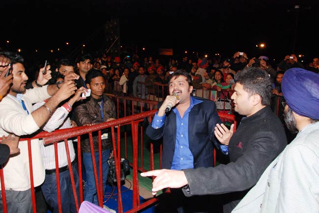 पीटीसी अवार्ड्स में बॉलीवुड सितारे | बोल्‍ड बालाएं