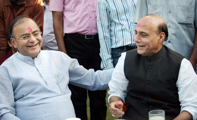 होली में रंगों से सराबोर हुआ हिंदुस्‍तान | पूनम की होली