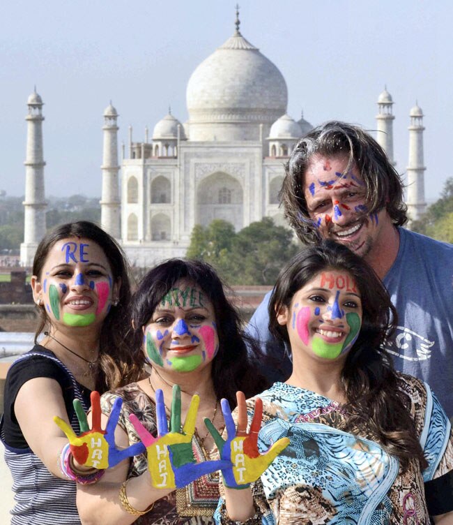 होली में रंगों से सराबोर हुआ हिंदुस्‍तान | पूनम की होली