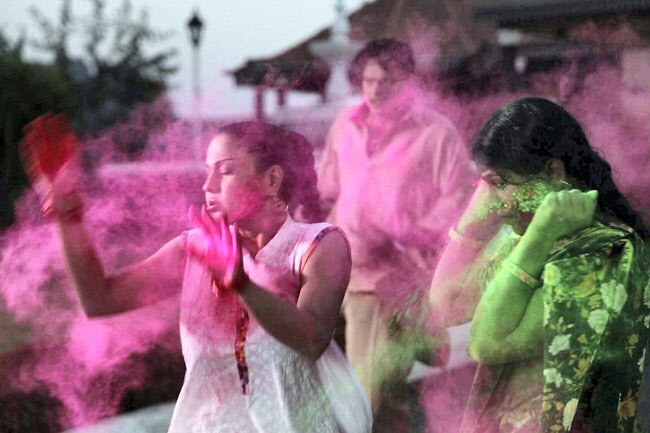 होली में रंगों से सराबोर हुआ हिंदुस्‍तान | पूनम की होली