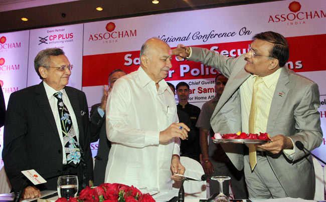 होली में रंगों से सराबोर हुआ हिंदुस्‍तान | पूनम की होली