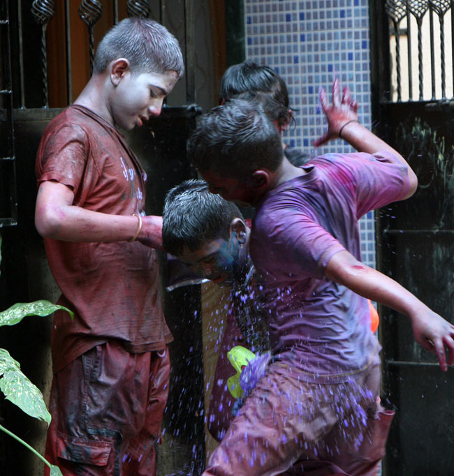 होली में रंगों से सराबोर हुआ हिंदुस्‍तान | पूनम की होली