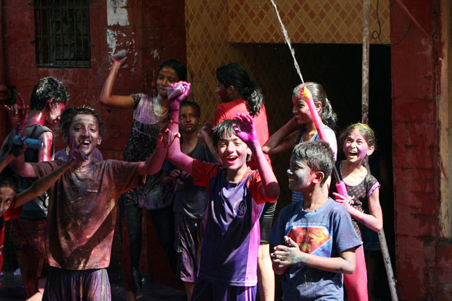 होली में रंगों से सराबोर हुआ हिंदुस्‍तान | पूनम की होली