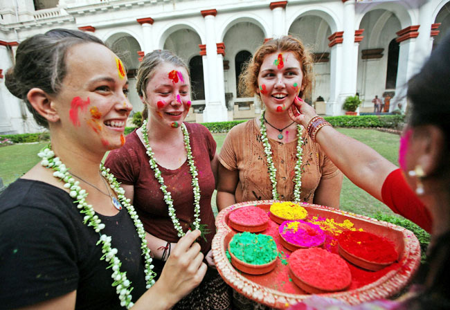 होली में रंगों से सराबोर हुआ हिंदुस्‍तान | पूनम की होली