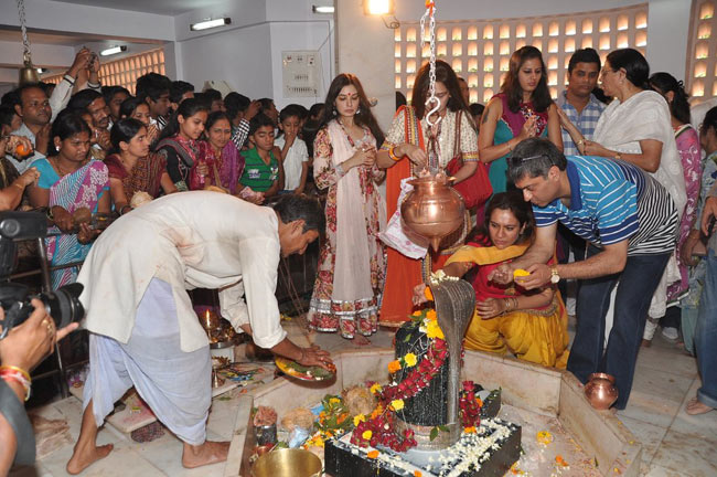 रितिक ने परिवार संग मनाई शिवरात्रि | शानदार रितिक