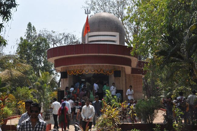 रितिक ने परिवार संग मनाई शिवरात्रि | शानदार रितिक