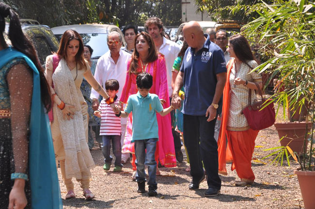 रितिक ने परिवार संग मनाई शिवरात्रि | शानदार रितिक