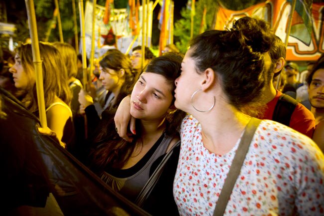 ह्यूगो शावेज के निधन पर शोक में 'दुनिया'