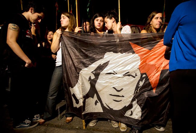 ह्यूगो शावेज के निधन पर शोक में 'दुनिया'