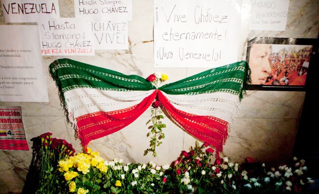 ह्यूगो शावेज के निधन पर शोक में 'दुनिया'