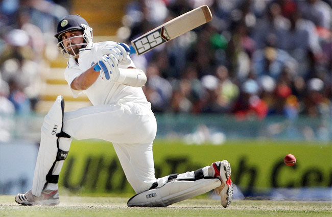 मोहाली में टीम इंडिया ने लगाई जीत की हैट्रिक | शिखर पर 'धवन'