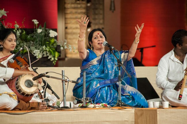 ईशा योग सेंटर में मनायी गई महाशिवरात्रि