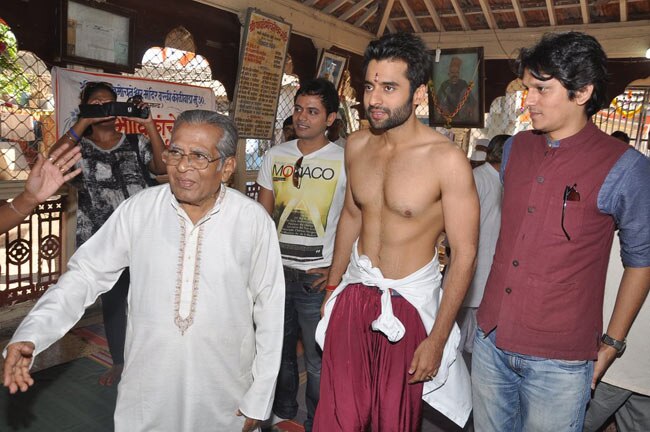 रितिक ने परिवार संग मनाई शिवरात्रि | शानदार रितिक