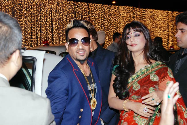 पीटीसी अवार्ड्स में बॉलीवुड सितारे | बोल्‍ड बालाएं