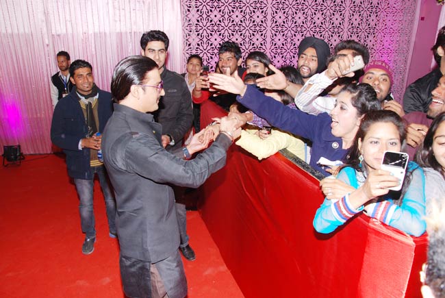 पीटीसी अवार्ड्स में बॉलीवुड सितारे | बोल्‍ड बालाएं