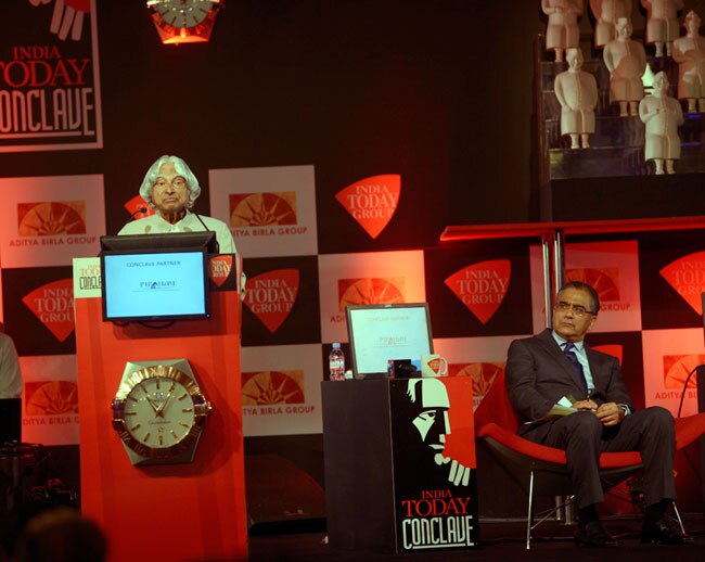 मिलकर लोकतंत्र को बेहतर बनाएंगे