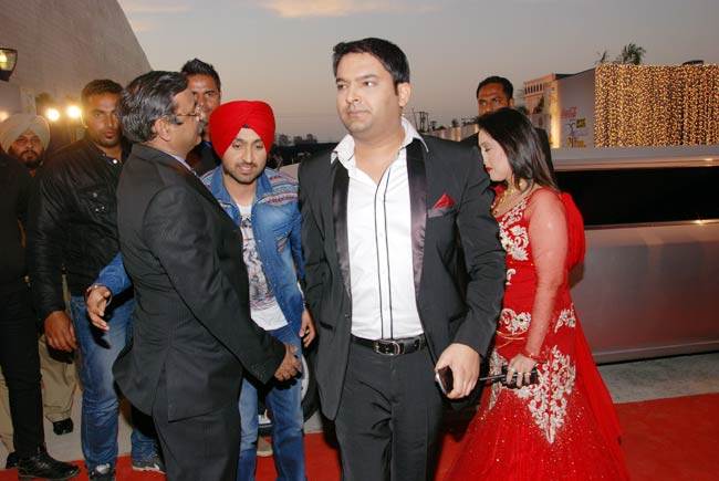 पीटीसी अवार्ड्स में बॉलीवुड सितारे | बोल्‍ड बालाएं