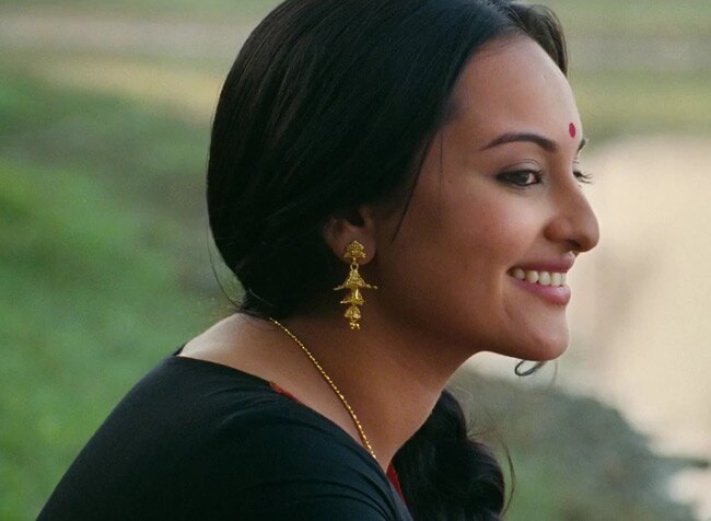 सोनाक्षी-रणवीर की लुटेरा का फर्स्‍ट लुक | सोहणी सोनाक्षी