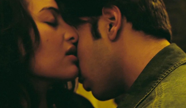 सोनाक्षी-रणवीर की लुटेरा का फर्स्‍ट लुक | सोहणी सोनाक्षी