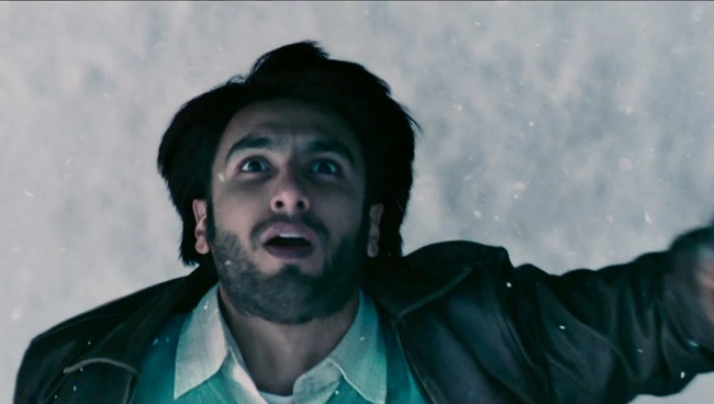 सोनाक्षी-रणवीर की लुटेरा का फर्स्‍ट लुक | सोहणी सोनाक्षी