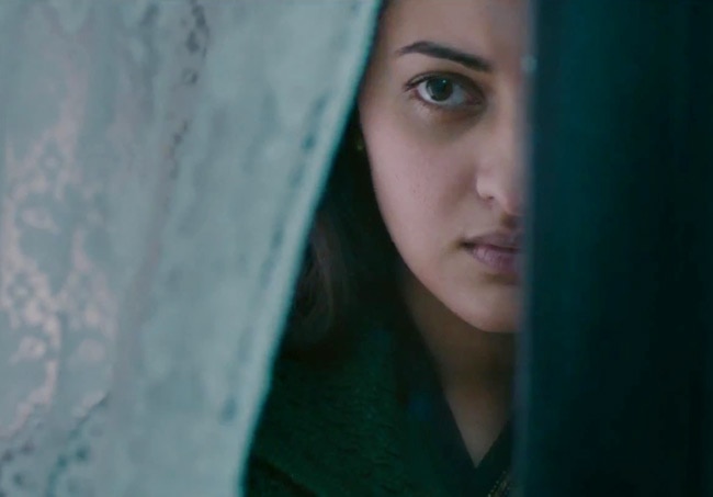 सोनाक्षी-रणवीर की लुटेरा का फर्स्‍ट लुक | सोहणी सोनाक्षी