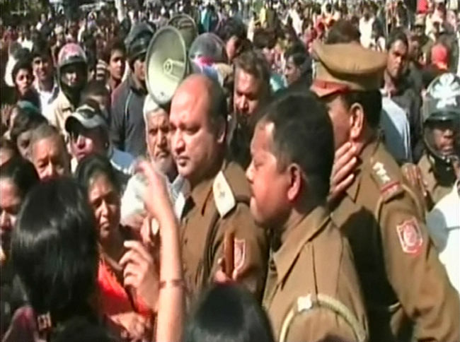 1 मार्च, 2013: तस्‍वीरों में दिनभर की अहम खबरें