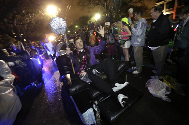 गे-लेसबियन का रंगारंग उत्‍सव... | न्यूड से परहेज नहीं