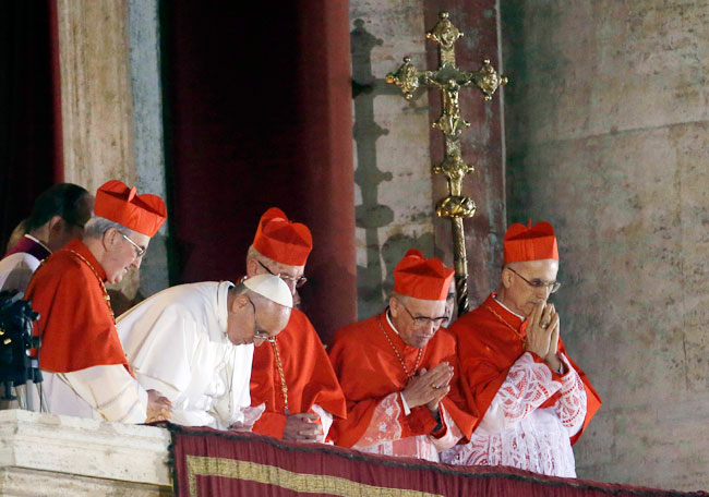 अर्जेंटीना के जॉर्ज मारियो बर्गोग्लियो बने पोप